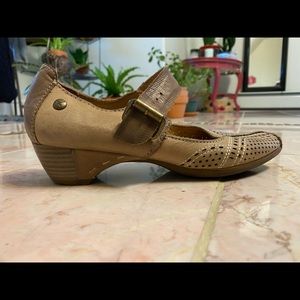 Pikolinos Laser-Cut Mary Jane Square Toe Heels